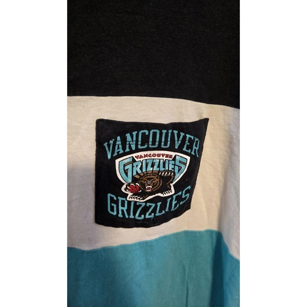 Mitchell & Ness Vancouver Grizzlies Colorblock Pocket Tee XXL NBA Throwback